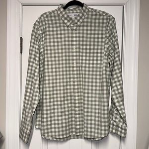 Green/White Plaid,Regular-Fit Built-In Flex Patterned Everyday Shirt, Like New!